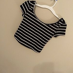 Black and white striped cropped shirt